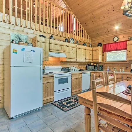 Cabin With Hot Tub And Deck About 12 Mi To Pigeon Forge! Sevierville Extérieur photo